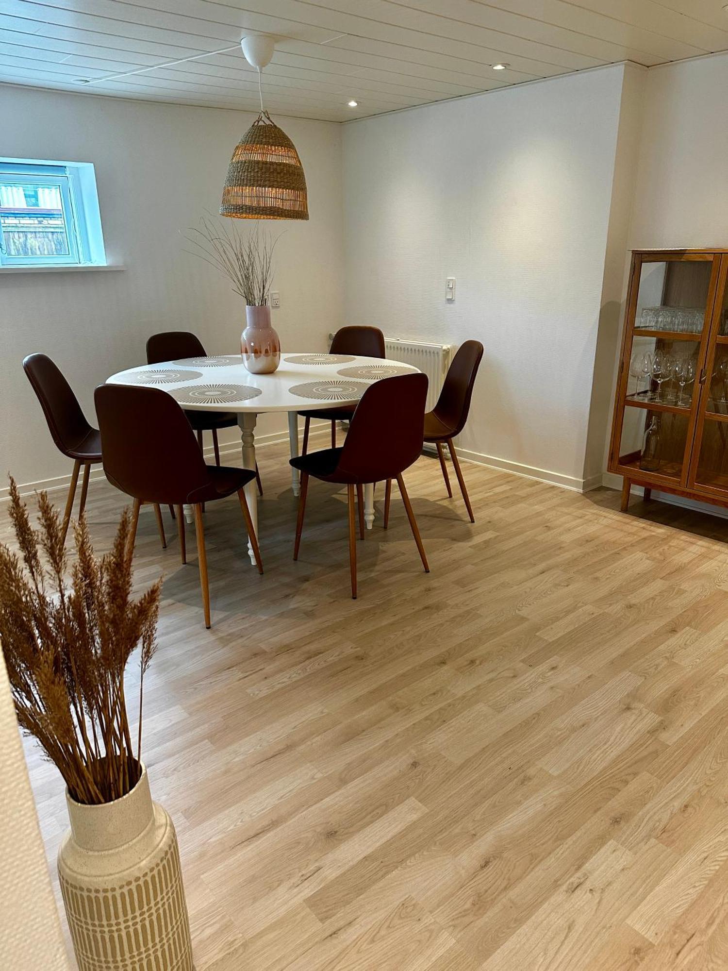 Skon Lejlighed Med Egen Terrasse Og Have Taet Pa Centrum I Skagen Exterior photo
